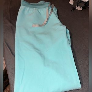 FIGS Tiffany blue Livingston scrub pant XS